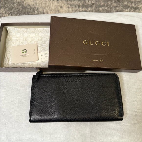 Women’s Gucci Black Pebbles Leather Zip-Around Wallet- 771155 - Picture 2 of 7
